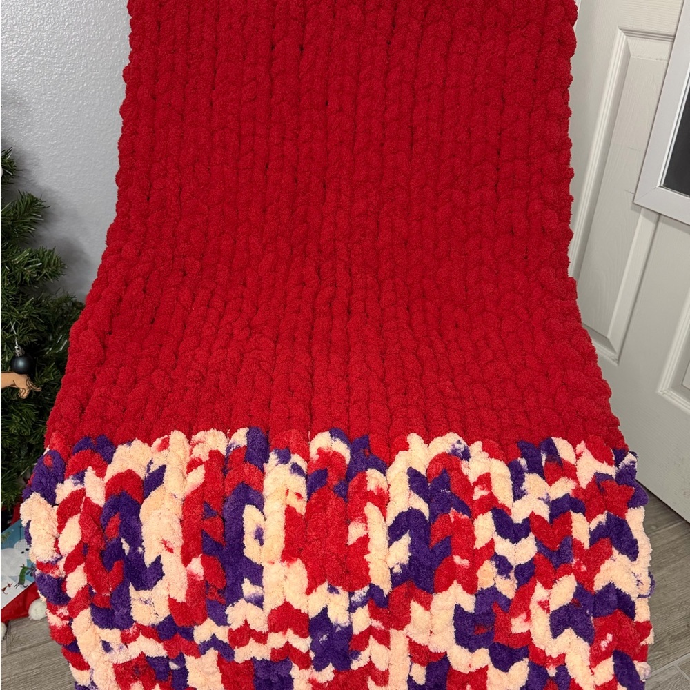 Red and Multicolor Chunky Knit Blanket